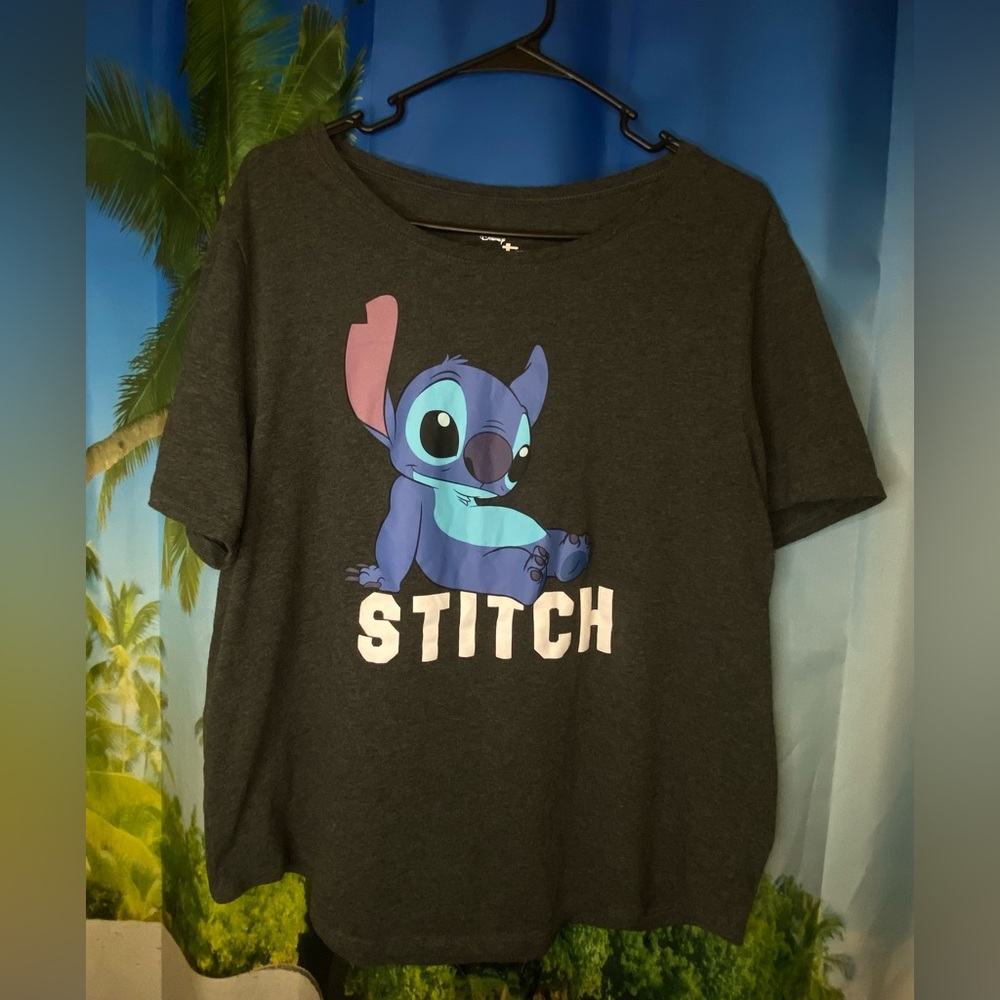 Disney - Women’s XL Disney Stitch Printed T-Shirt